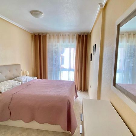 Beautiful Apartment Near Playa De Los Locos Torrevieja Eksteriør bilde