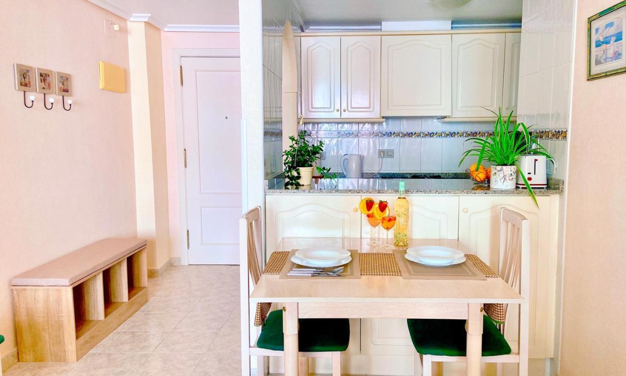 Beautiful Apartment Near Playa De Los Locos Torrevieja Eksteriør bilde