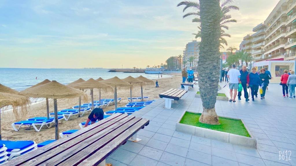 Beautiful Apartment Near Playa De Los Locos Torrevieja Eksteriør bilde