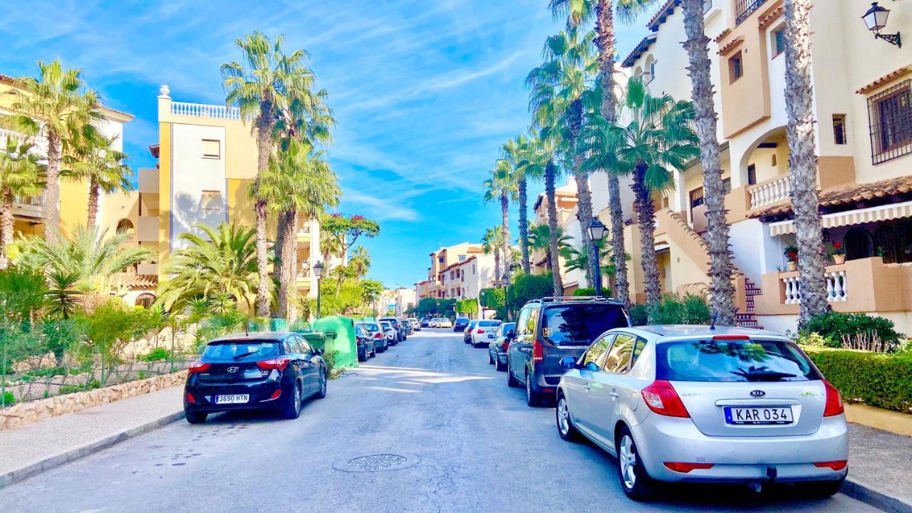 Beautiful Apartment Near Playa De Los Locos Torrevieja Eksteriør bilde