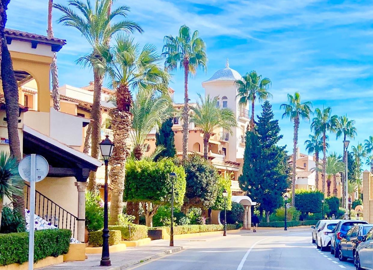 Beautiful Apartment Near Playa De Los Locos Torrevieja Eksteriør bilde